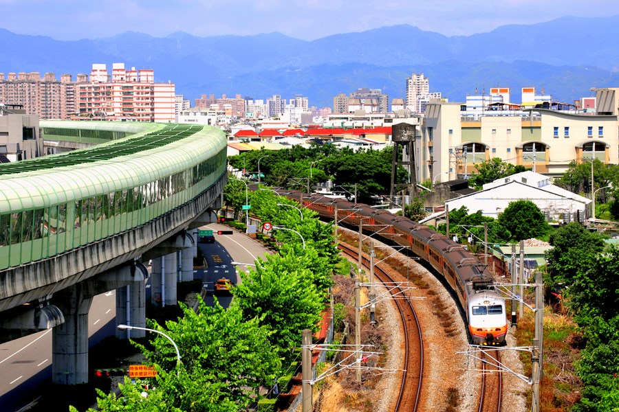 第3名_邱俊榮_台鐵與捷運